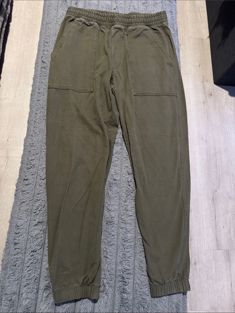 Uniqlo Olive Green Elastic Waist Jogger Pants
